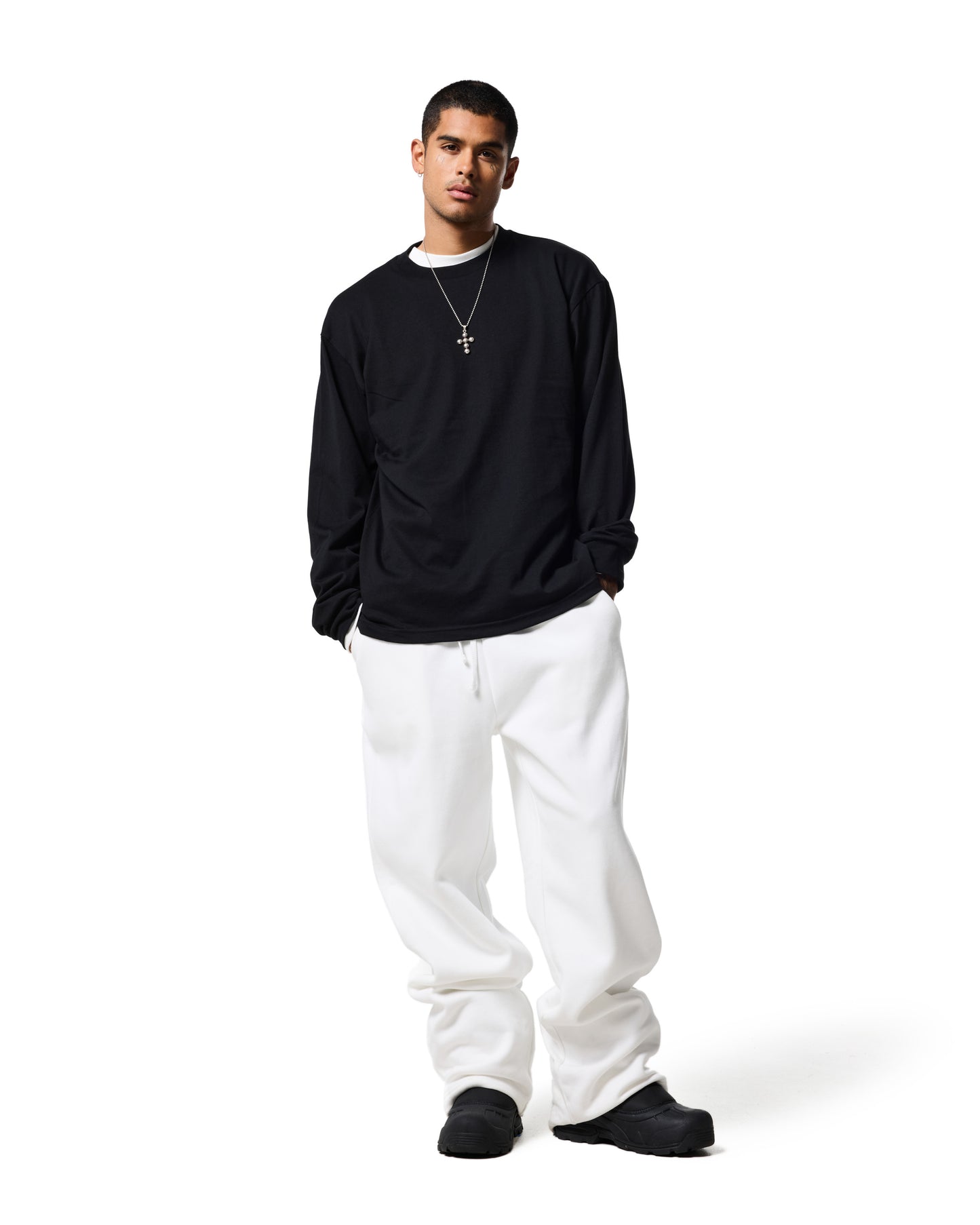 220GSM LONG SLEEVE T - JET BLACK